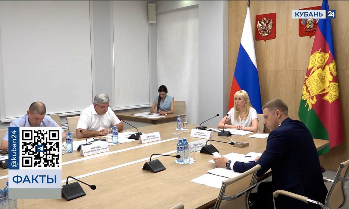 Приемку школ Кубани перед учебным годом должны завершить до середины августа