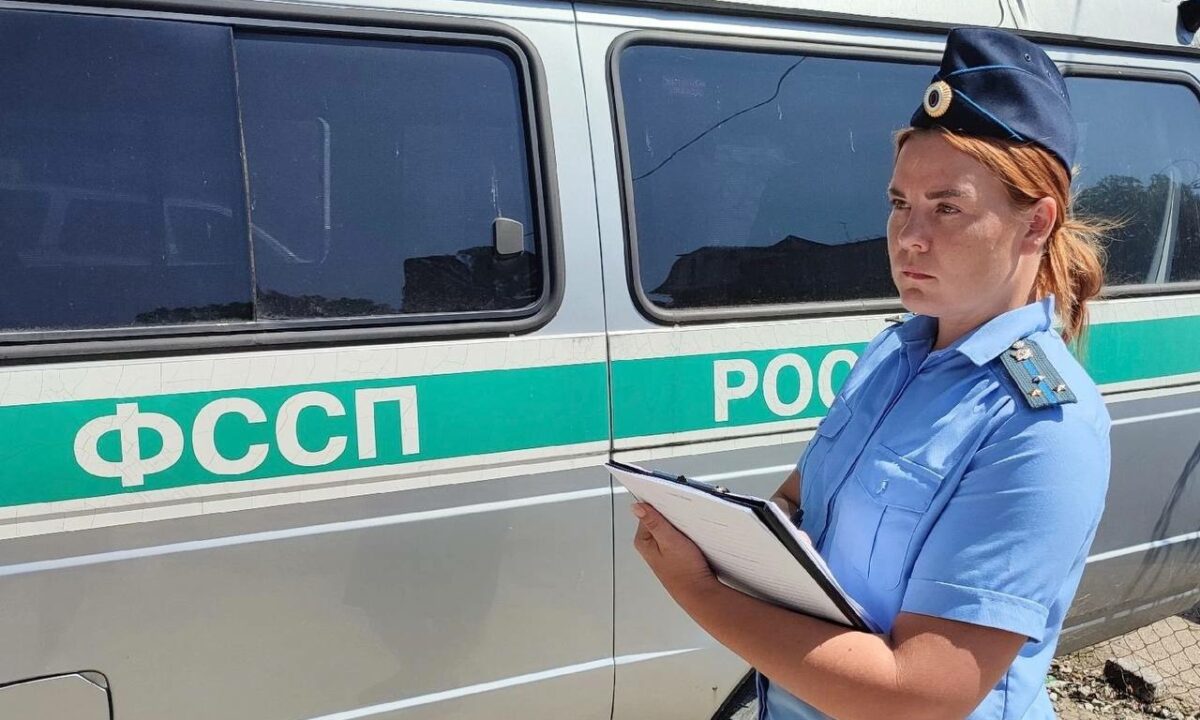 Три незаконные постройки площадью 400 кв. метров снесли в Сочи по решению суда