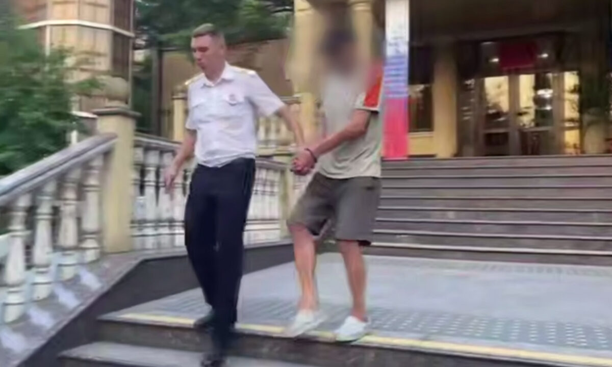В центре Сочи турист поджег бездомного собутыльника после пьяной ссоры