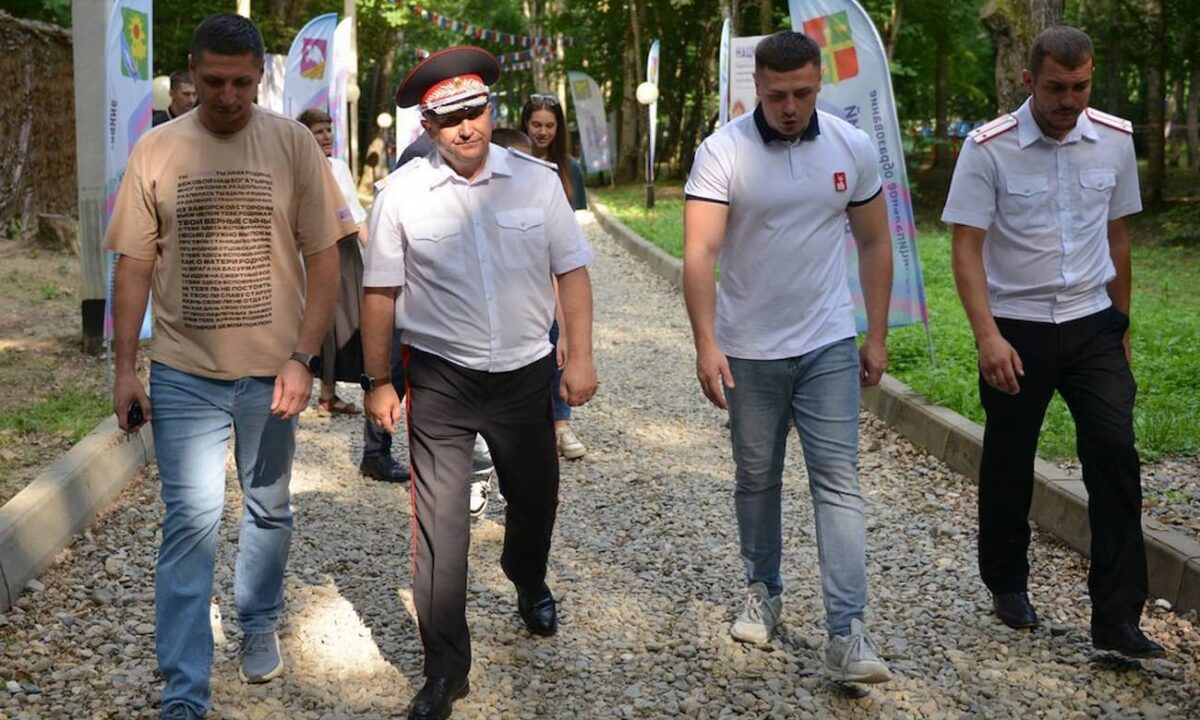 Александр Власов посетил краевой форум «Регион 93»