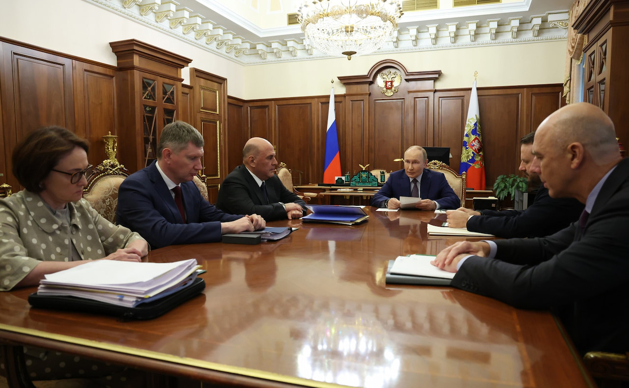 Путин: годовая инфляция в России снизилась до 8,8%