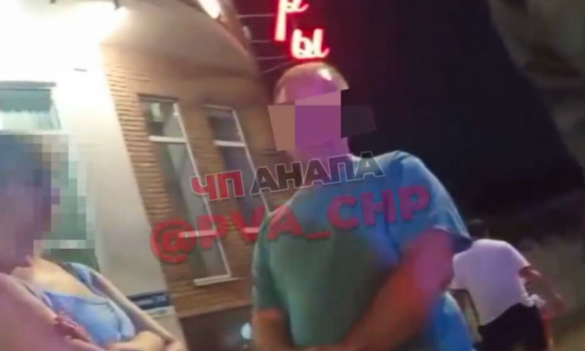 В Анапе мужчина ударил ногой самокат с 10-месячным ребенком, проводится проверка