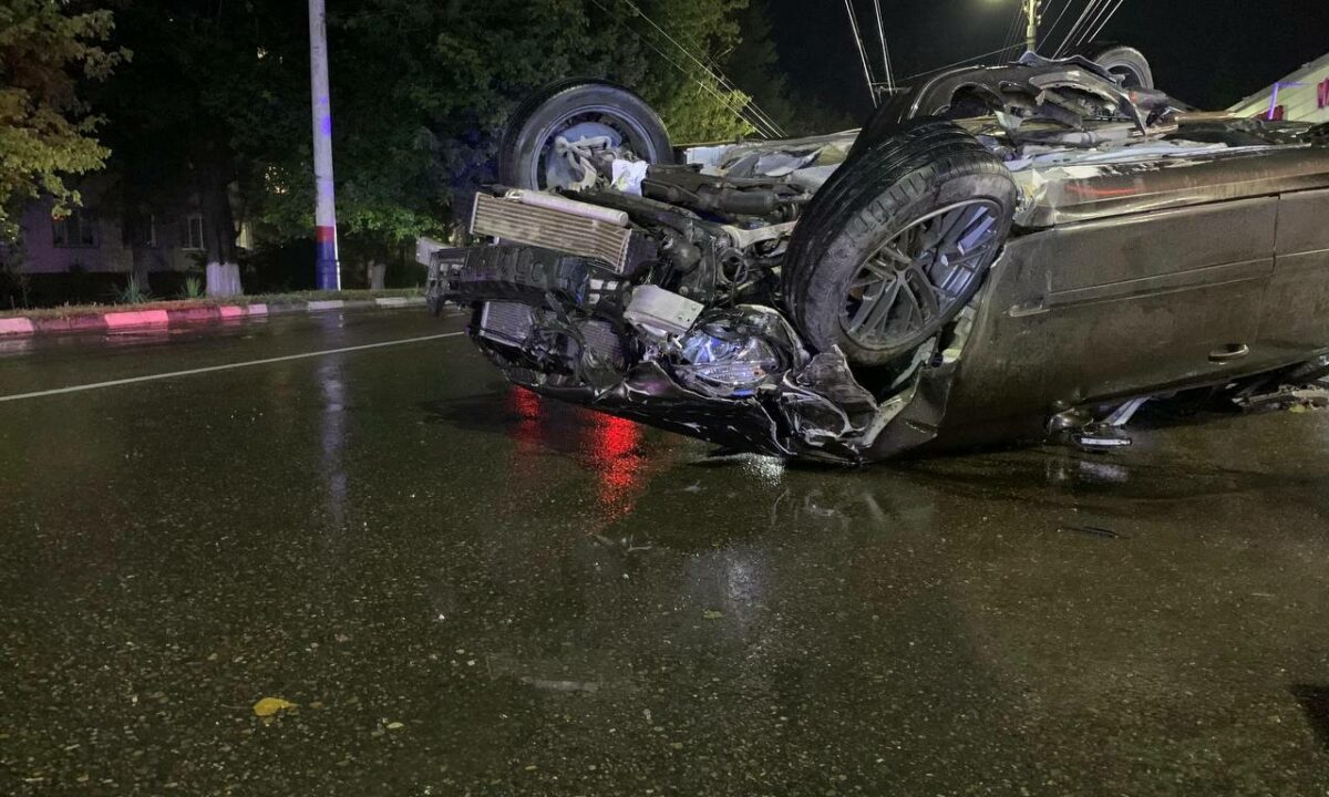 Пассажирка погибла в ДТП с тремя автомобилями в Армавире