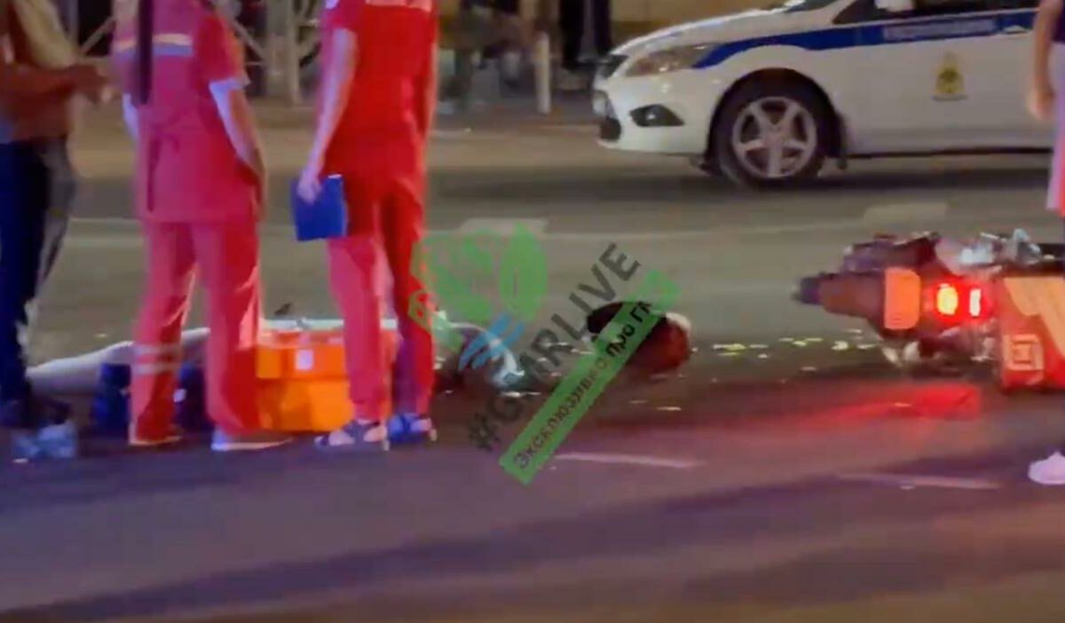 Полицейский автозак насмерть сбил мопедиста на перекрестке в Краснодаре