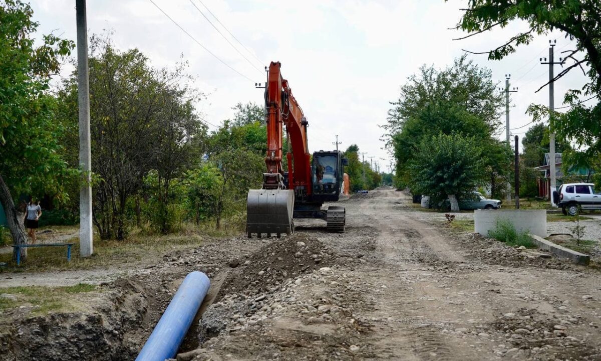 Модернизацию сетей водоснабжения в центре Лабинска завершат в ноябре