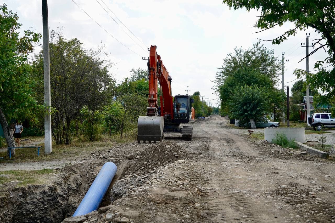 Модернизацию сетей водоснабжения в центре Лабинска завершат в ноябре