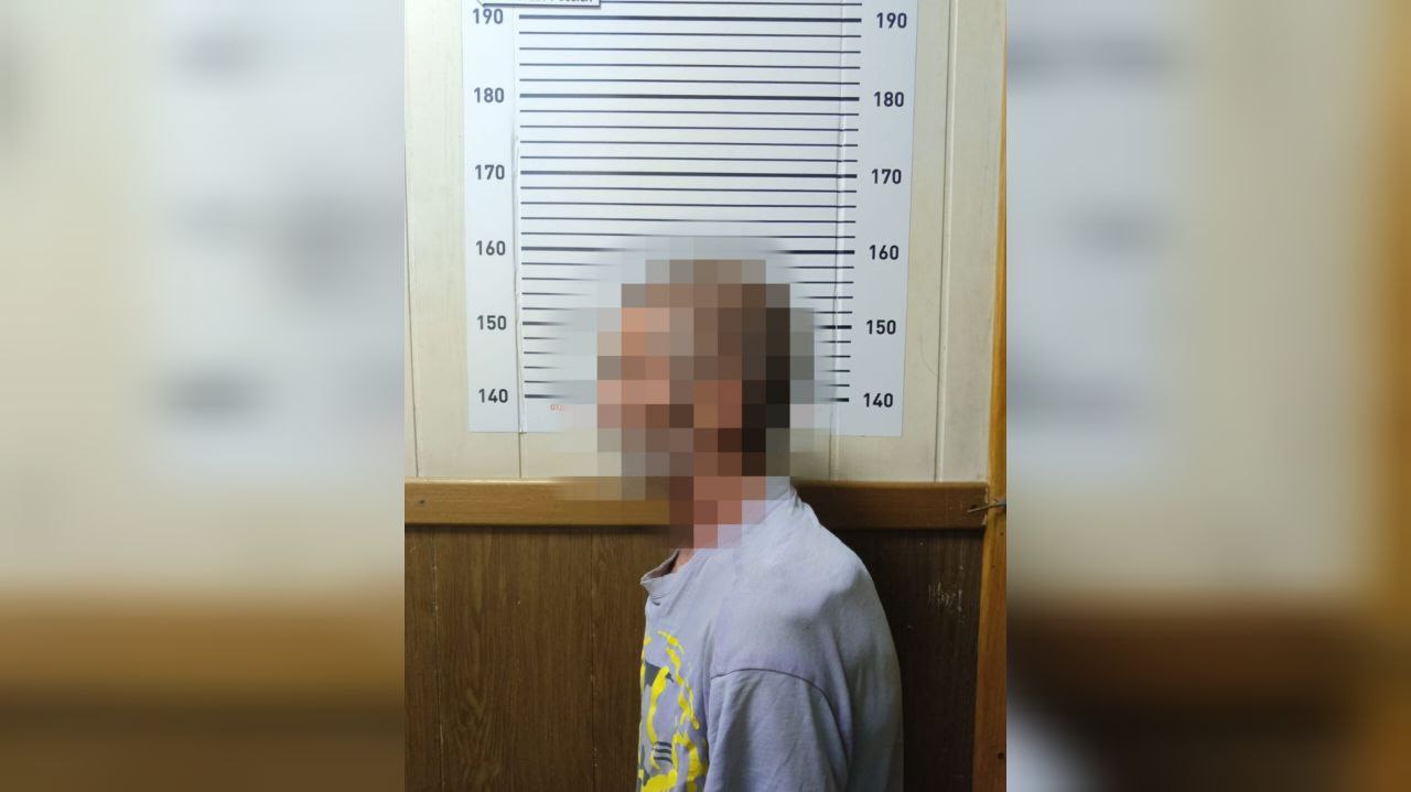 В Ейском районе задержали наркоторговца, которого 10 лет искали по всей России