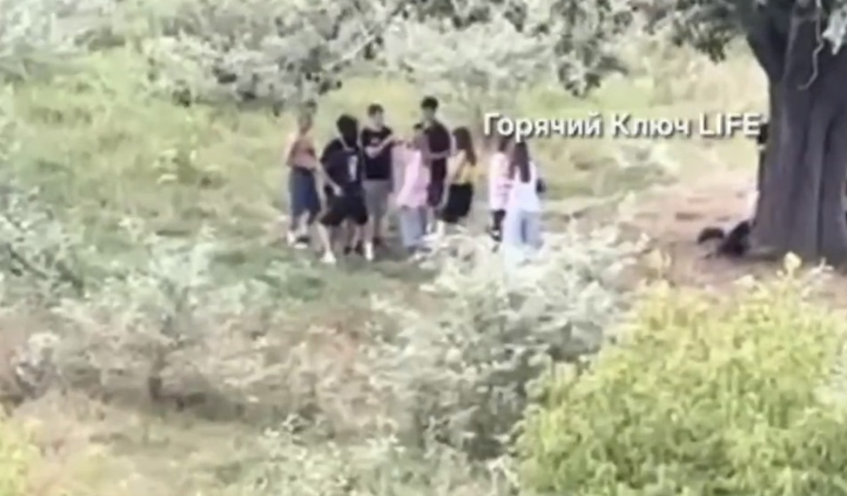 Жителей Горячего Ключа возмутило непристойное поведение подростков у озера