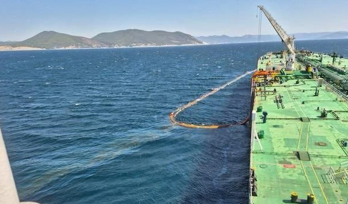 КТК выплатил 179 млн рублей за разлив нефти в порту Новороссийска