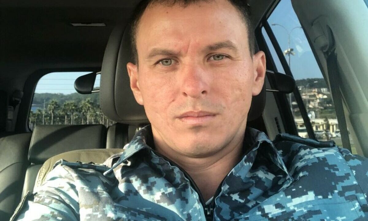 Полицейский спас туриста, потерявшего сознание на пирсе в Сочи