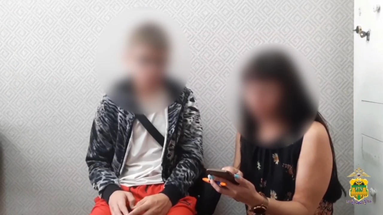 На Кубани подросток стал жертвой мошенников и украл миллион рублей у родителей
