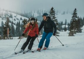 Сугробы в горах Сочи к утру 29 декабря выросли до почти двух метров