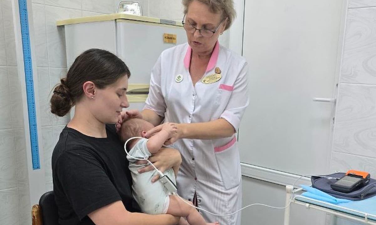 Аппарат для развития слуха и речи у детей поставили в поликлинику Краснодара