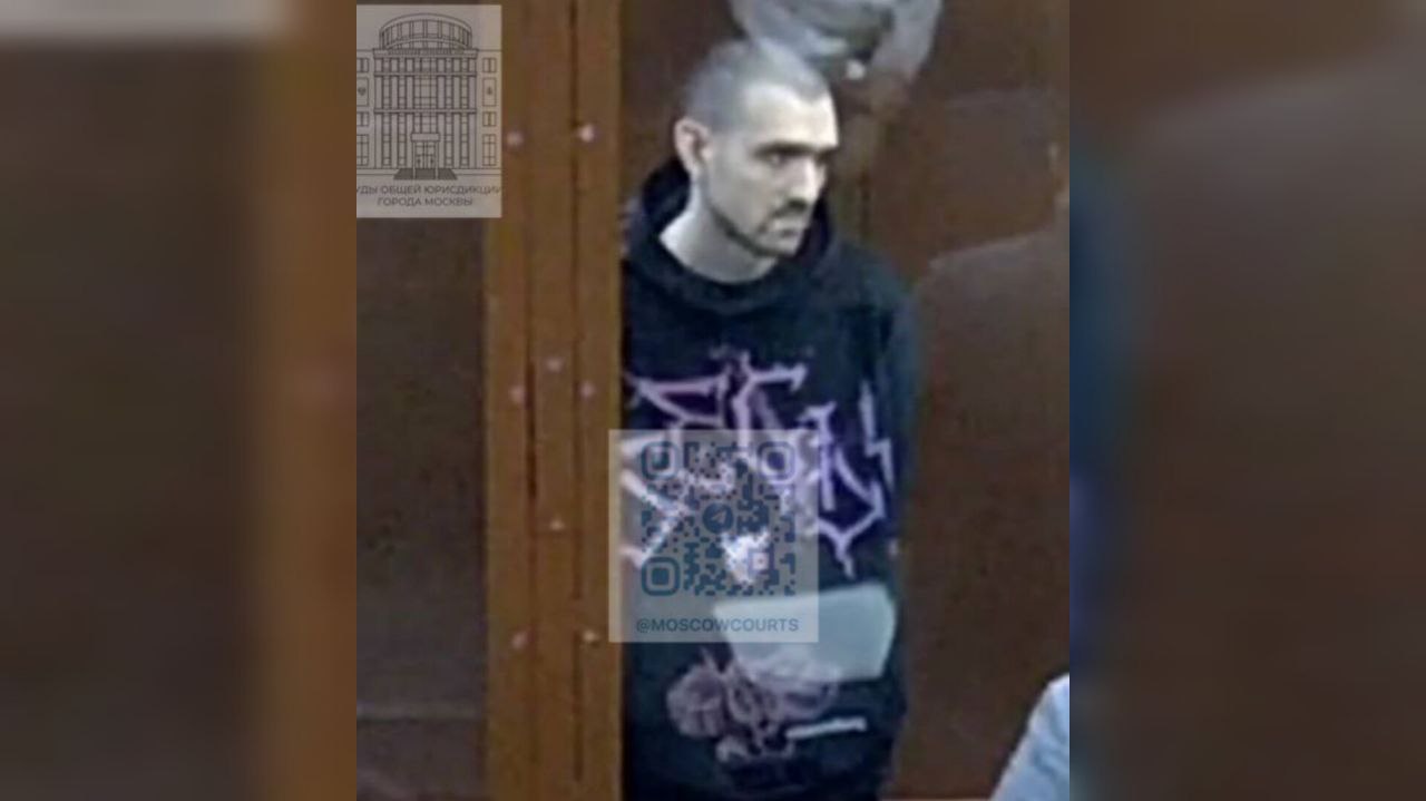 Суд продлил арест оскорбившему участника СВО комику из Ейска