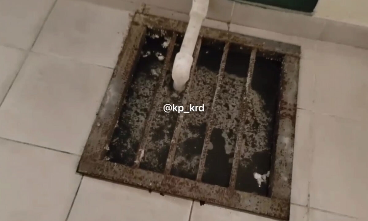 На проблемы с канализацией пожаловались жители новостройки в Краснодаре