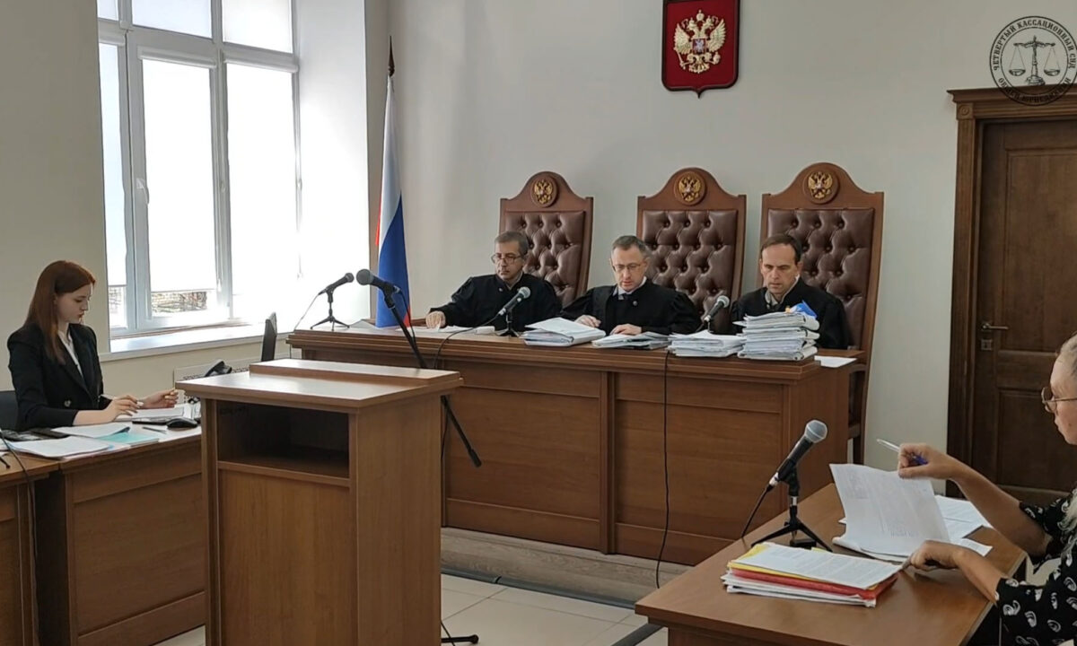 На Кубани суд подтвердил приговор экс-следователю за взятку 10-летней давности
