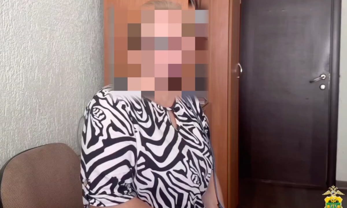 На Кубани таксист и полицейские помогли женщине спасти от аферистов 5 млн рублей