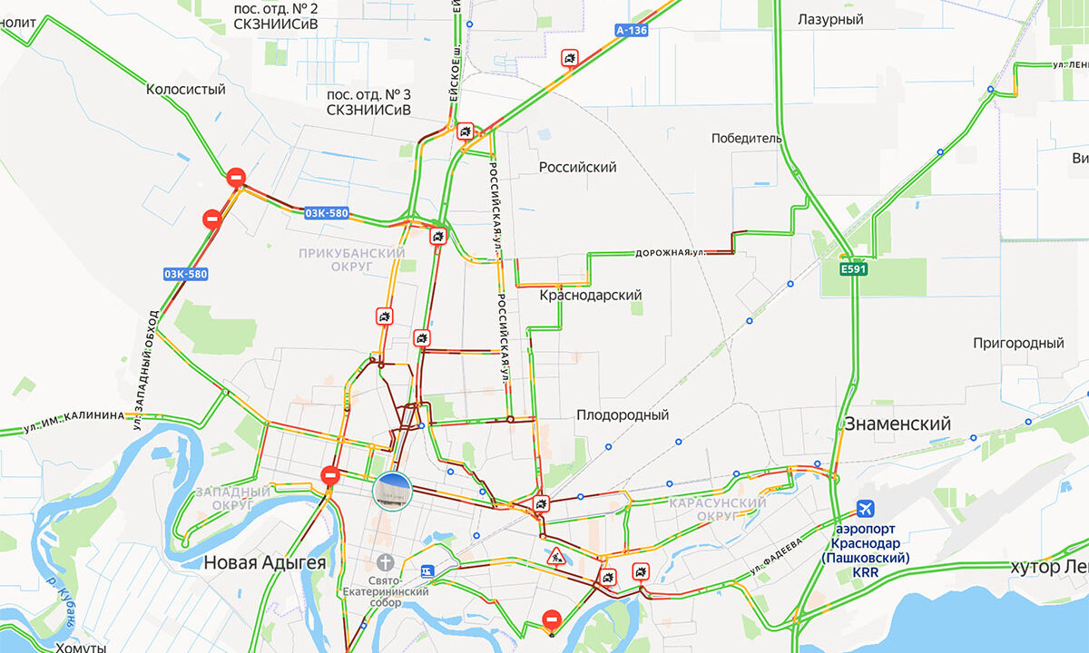 Водители Краснодара застряли в 9-балльных пробках вечером 30 сентября