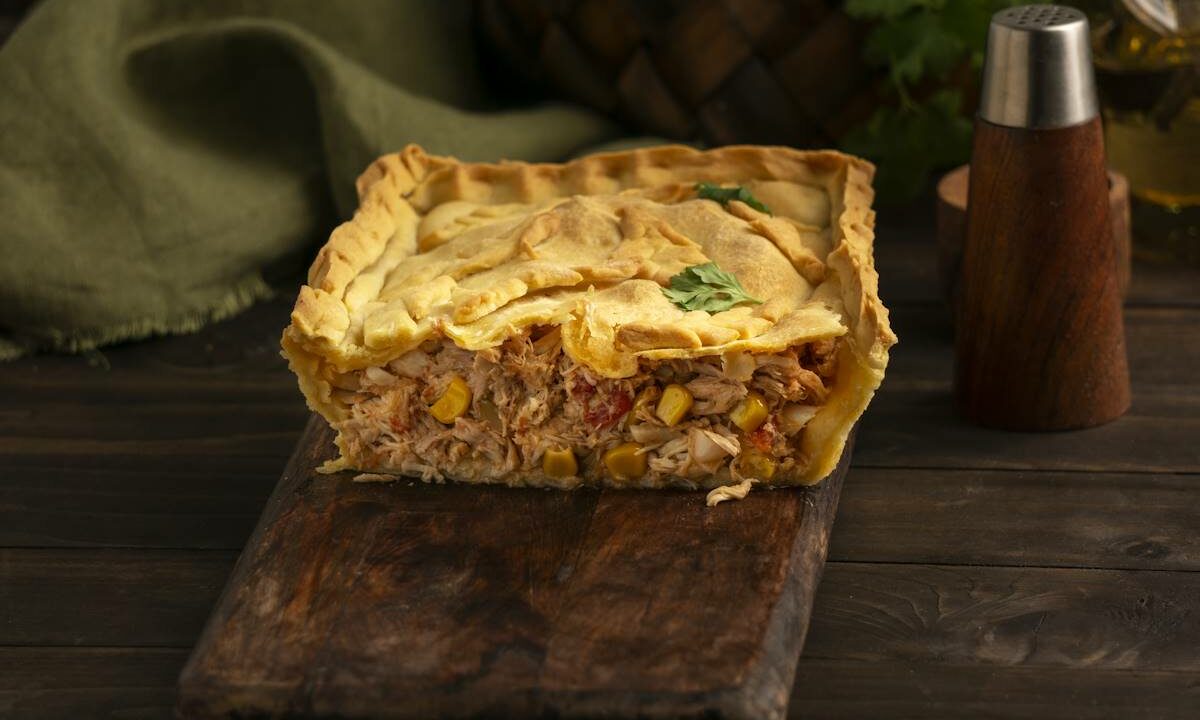 Пара ленивых рецептов домашних пирогов с мясом и капустой