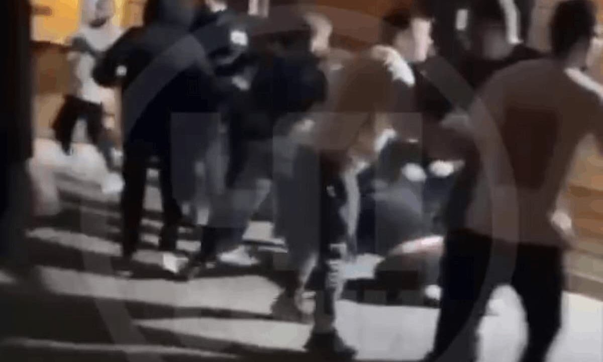 Полиция выясняет причины массовой драки возле заведения в Сочи