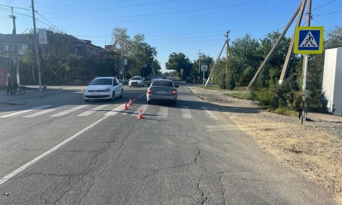 Легковушка сбила 9-летнего школьника на пешеходном переходе в Лабинске