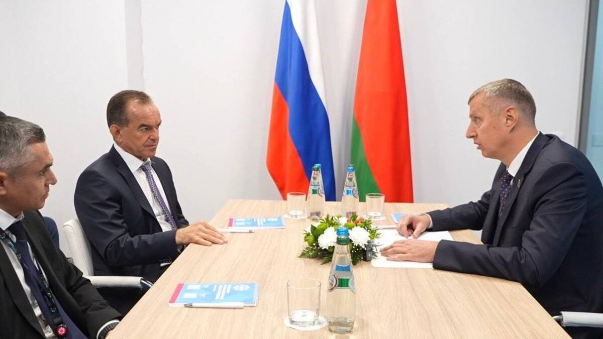 Кондратьев встретился с главой администрации президента Беларуси Дмитрием Крутым