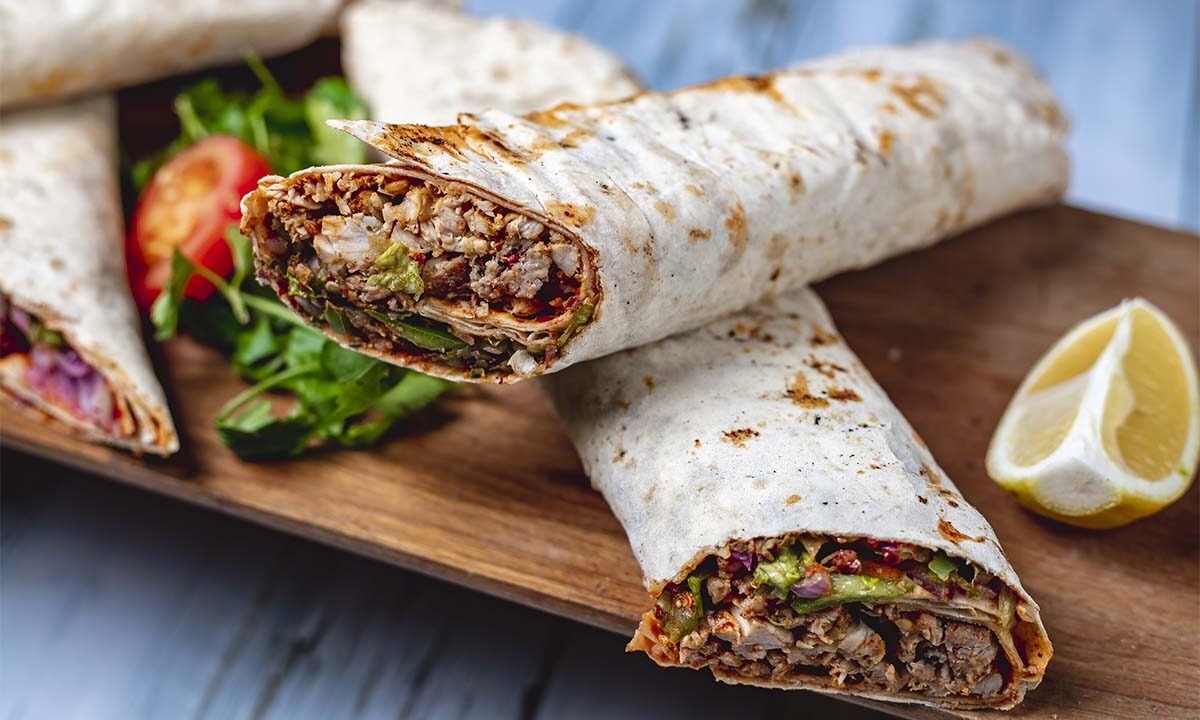 Три рецепта необычной, но очень вкусной шаурмы
