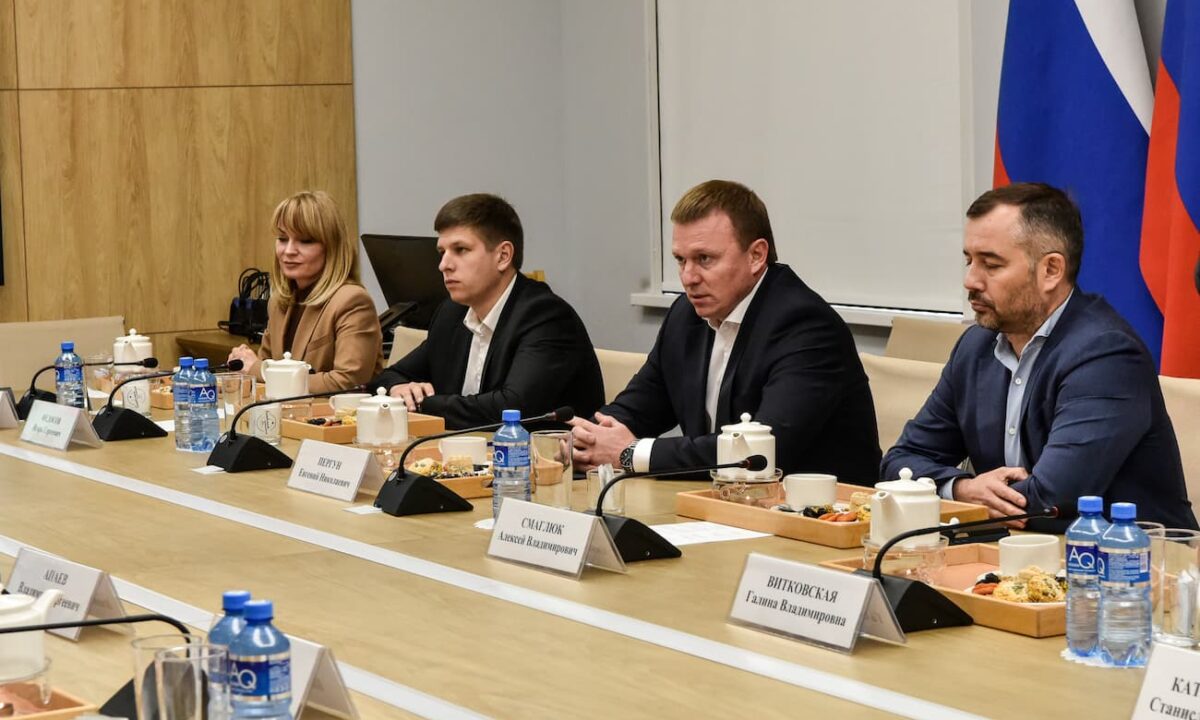 Евгений Пергун провел встречу с участниками проекта «Герои Кубани»
