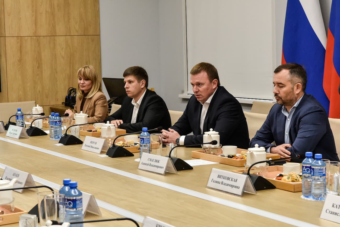 Евгений Пергун провел встречу с участниками проекта «Герои Кубани»