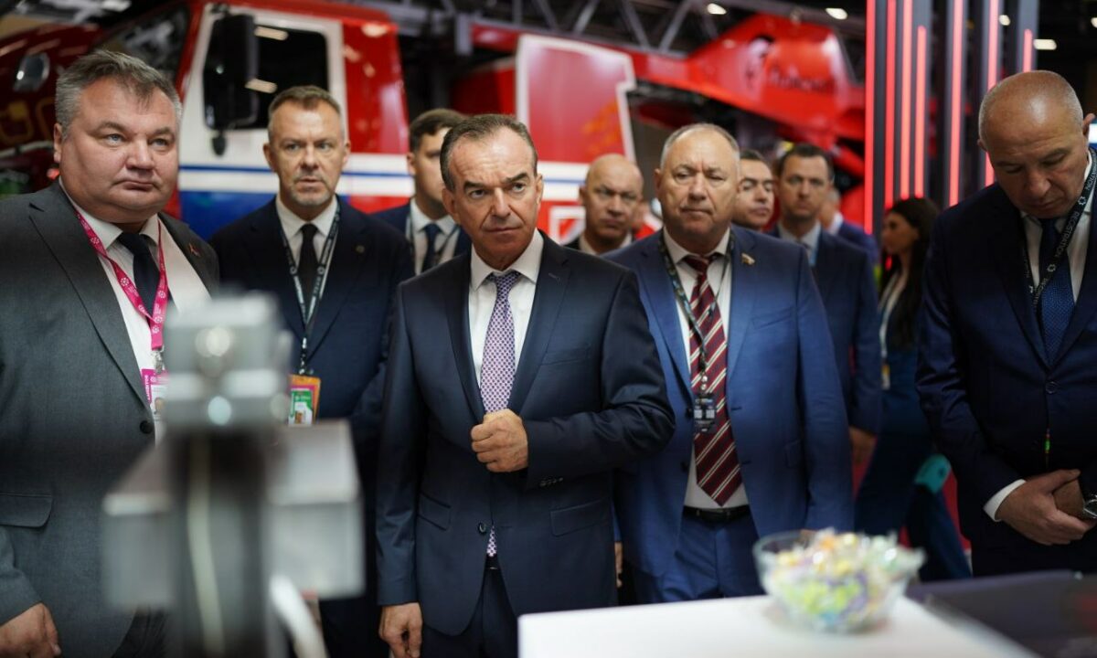 Губернатор Кубани оценил белорусские разработки на выставке «Иннопром»