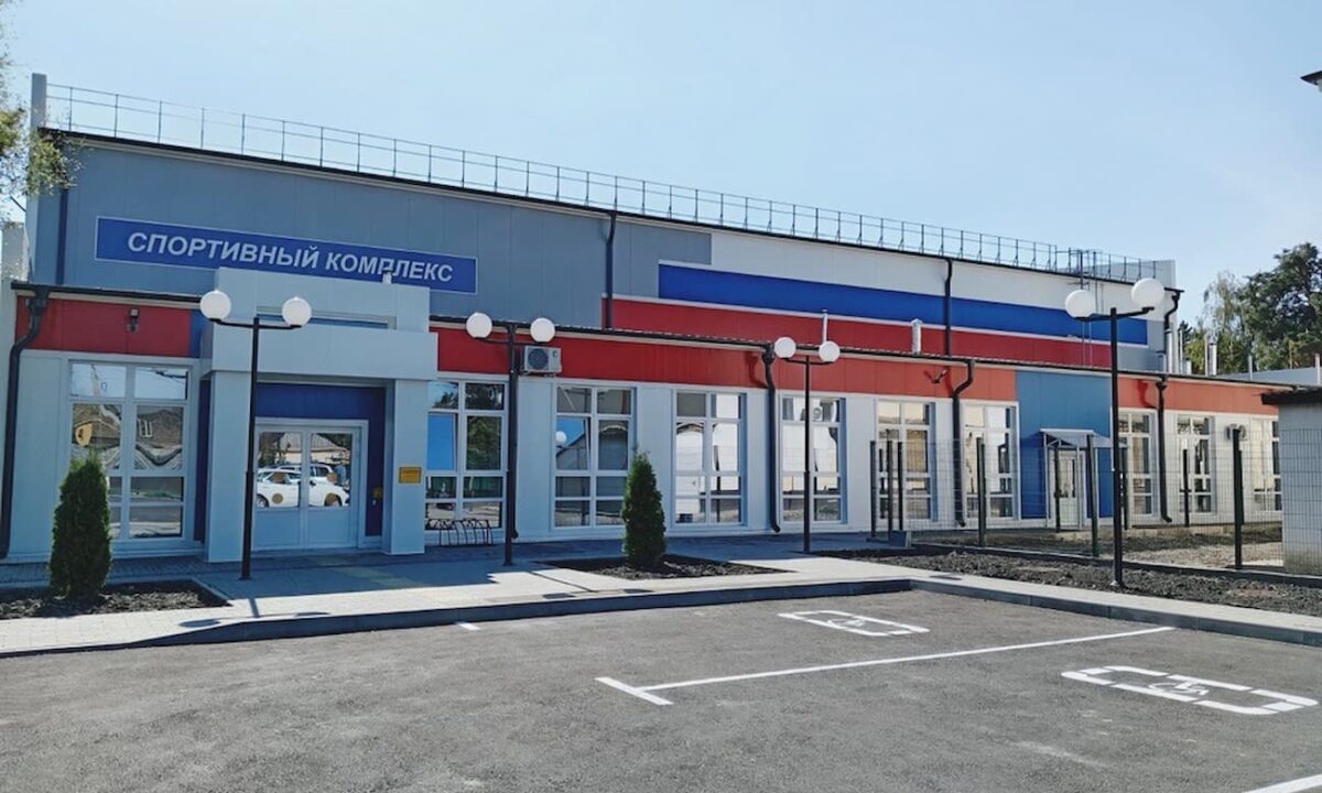 Новые спортивные залы откроют в Абинском и Мостовском районах