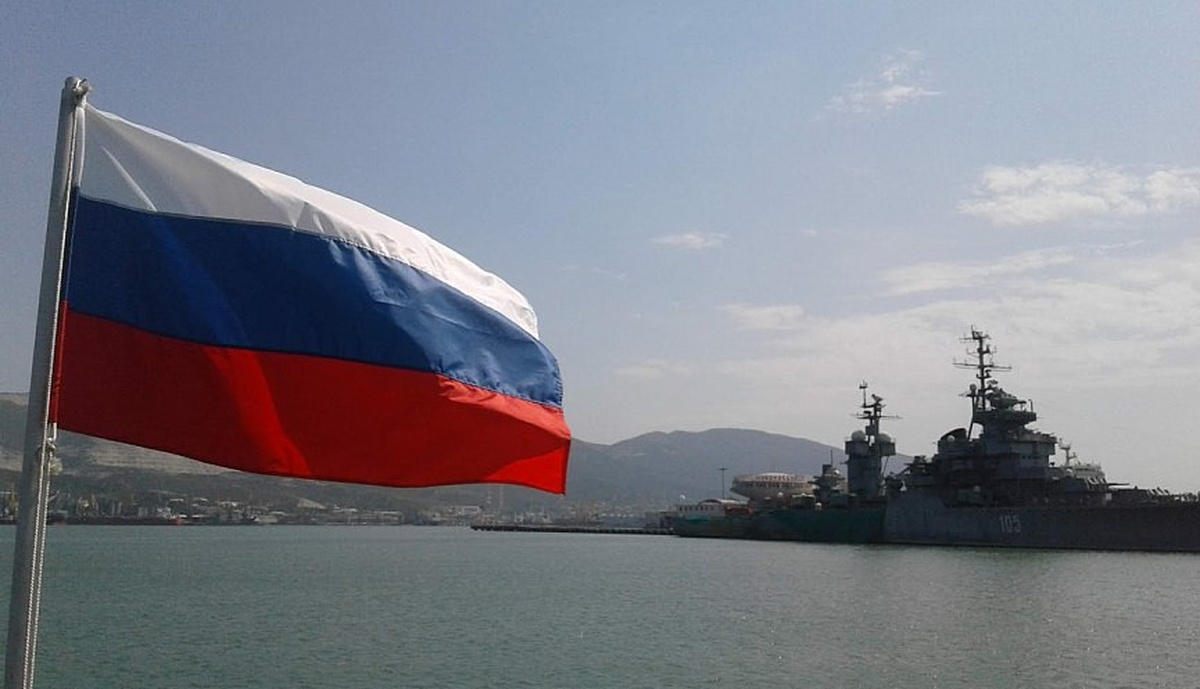 В Новороссийске запретят выходить в море на судах и сапах из-за учений