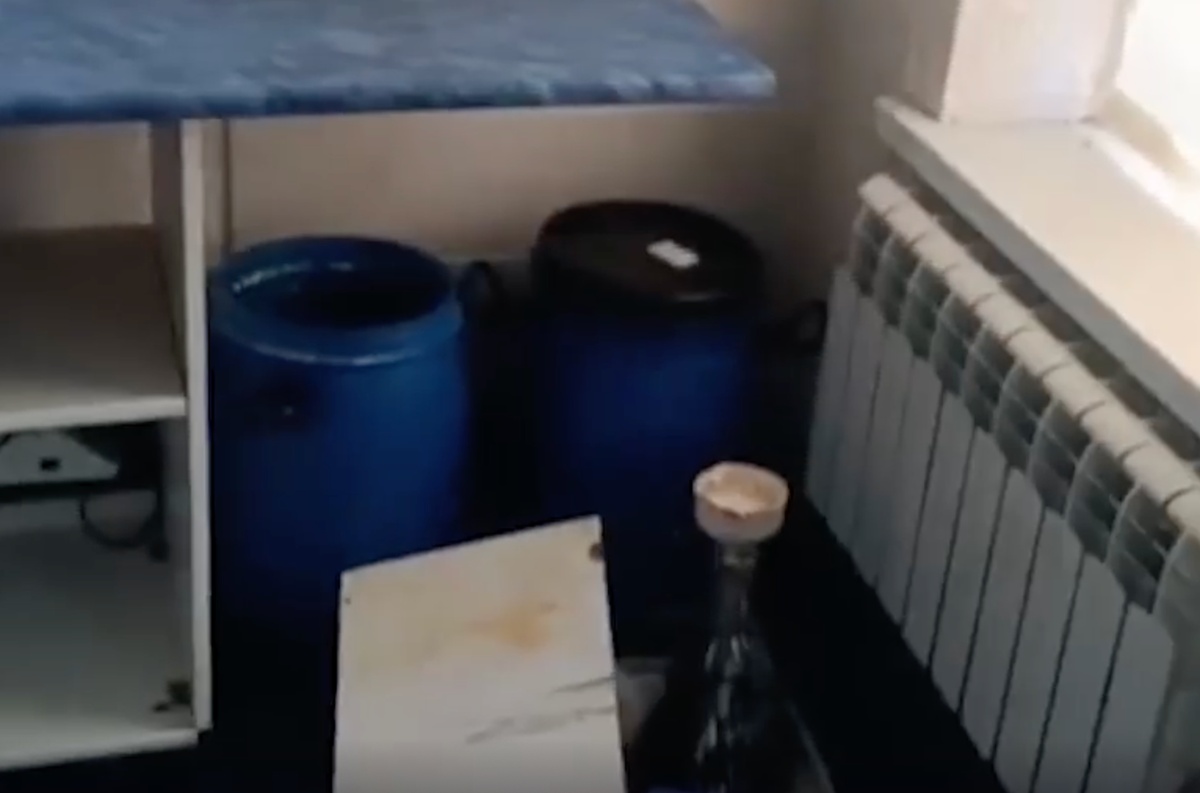 Девушка организовала домашнюю нарколабораторию в Ростове-на-Дону