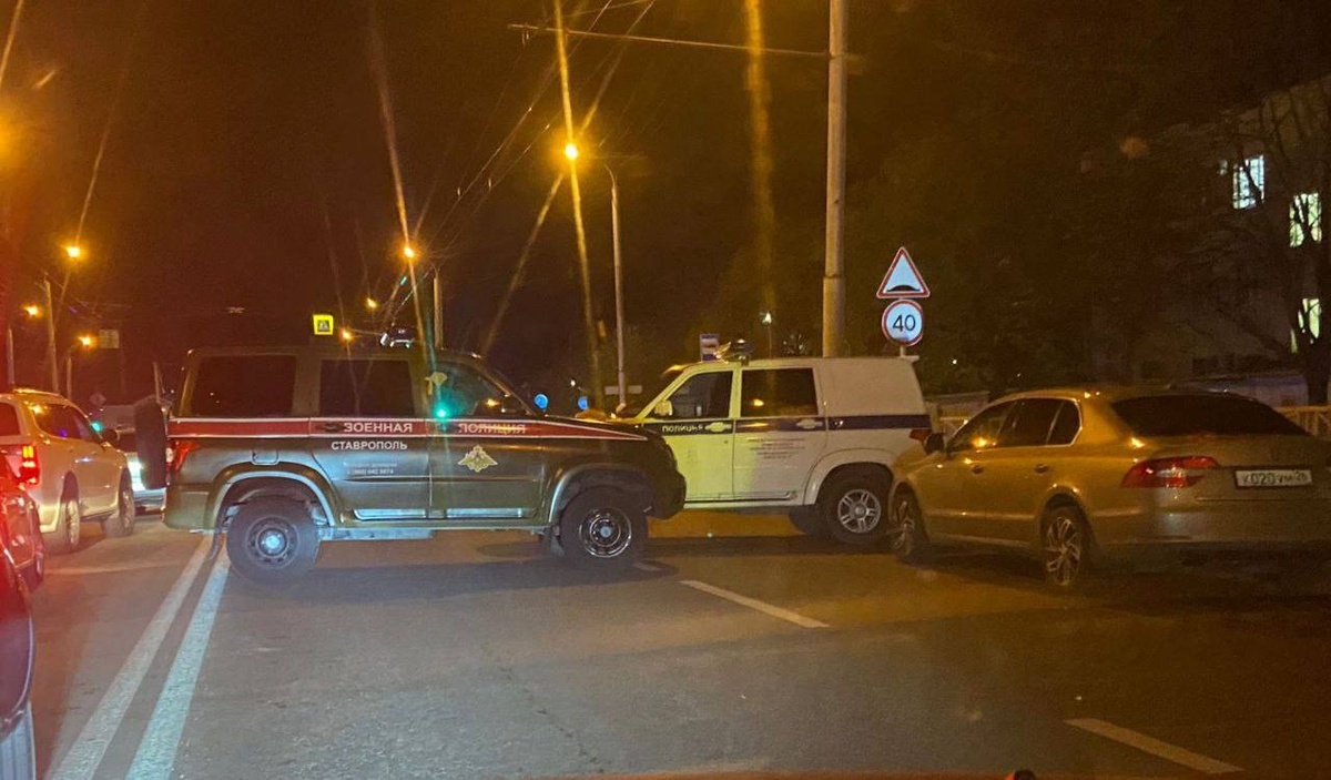 Женщина пострадала при взрыве коляски на автобусной остановке в Ставрополе