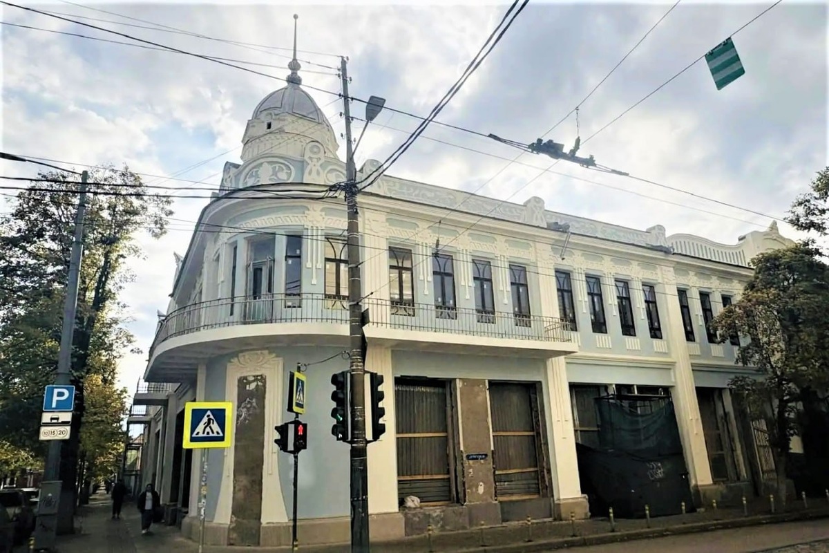В центре Краснодара отреставрируют здание бывшей швейной фабрики