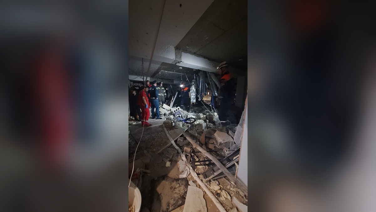 Один человек погиб и трое пострадали из-за хлопка газа в многоэтажке в Сочи