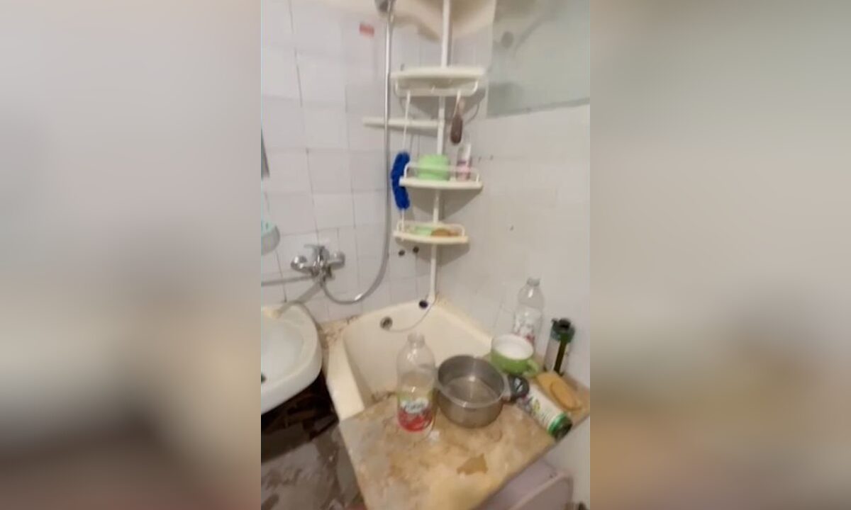 Жительница Краснодара восемь лет не давала отремонтировать трубы в квартире