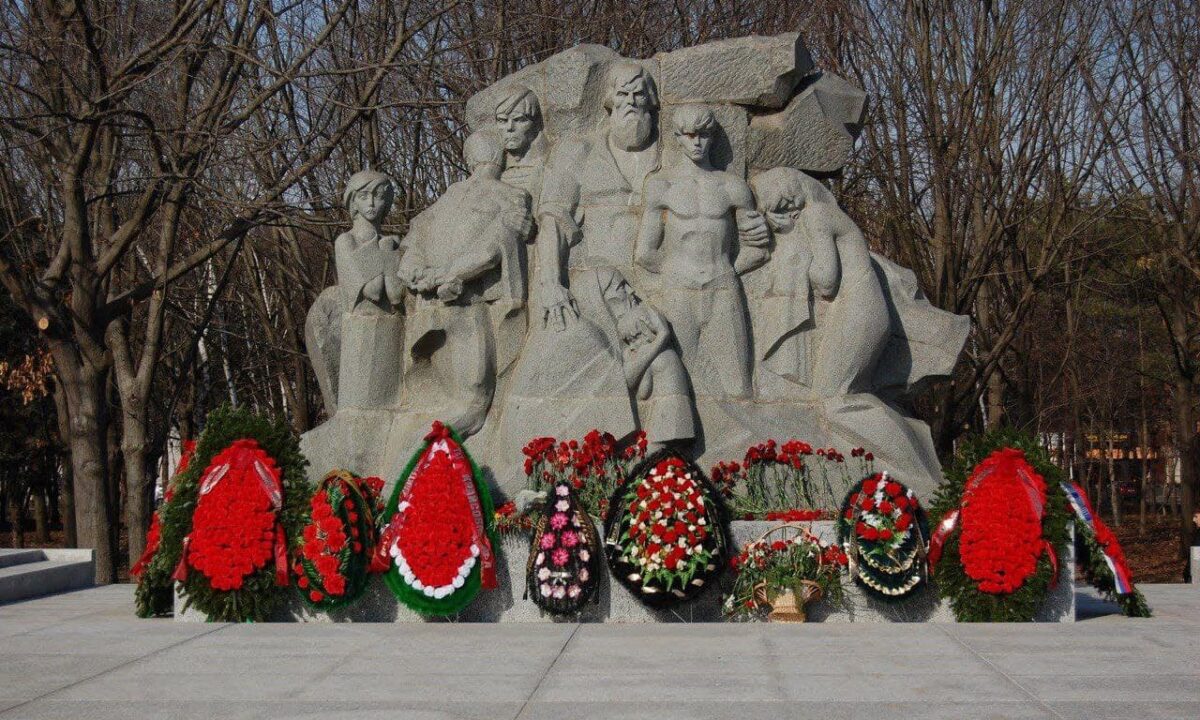 С начала года на Кубани привели в порядок 450 памятников войны