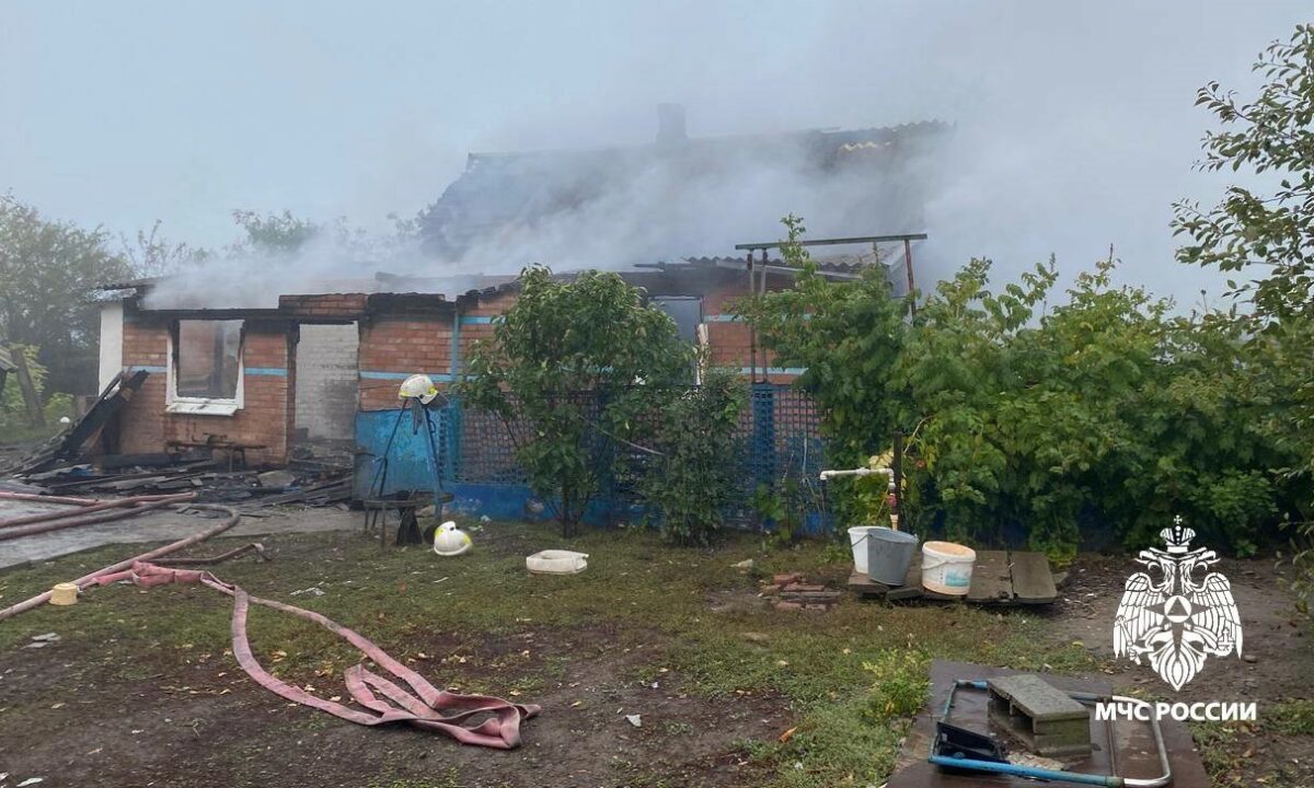 В Новопокровском районе пара погибла при пожаре из-за короткого замыкания