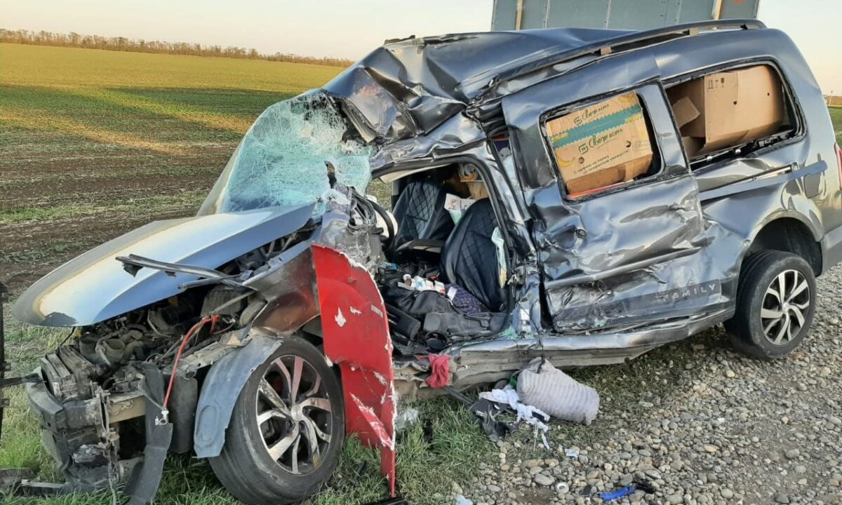 Пенсионер погиб в ДТП с большегрузом в Брюховецком районе
