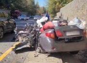 Легковушка врезалась в фуру на трассе Горячий Ключ — Джубга, есть погибшие