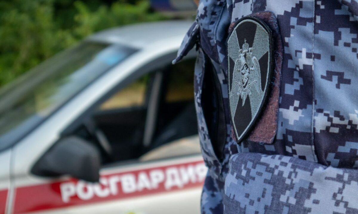 Мужчина сломал шлагбаум на КПП Темрюкской районной больницы