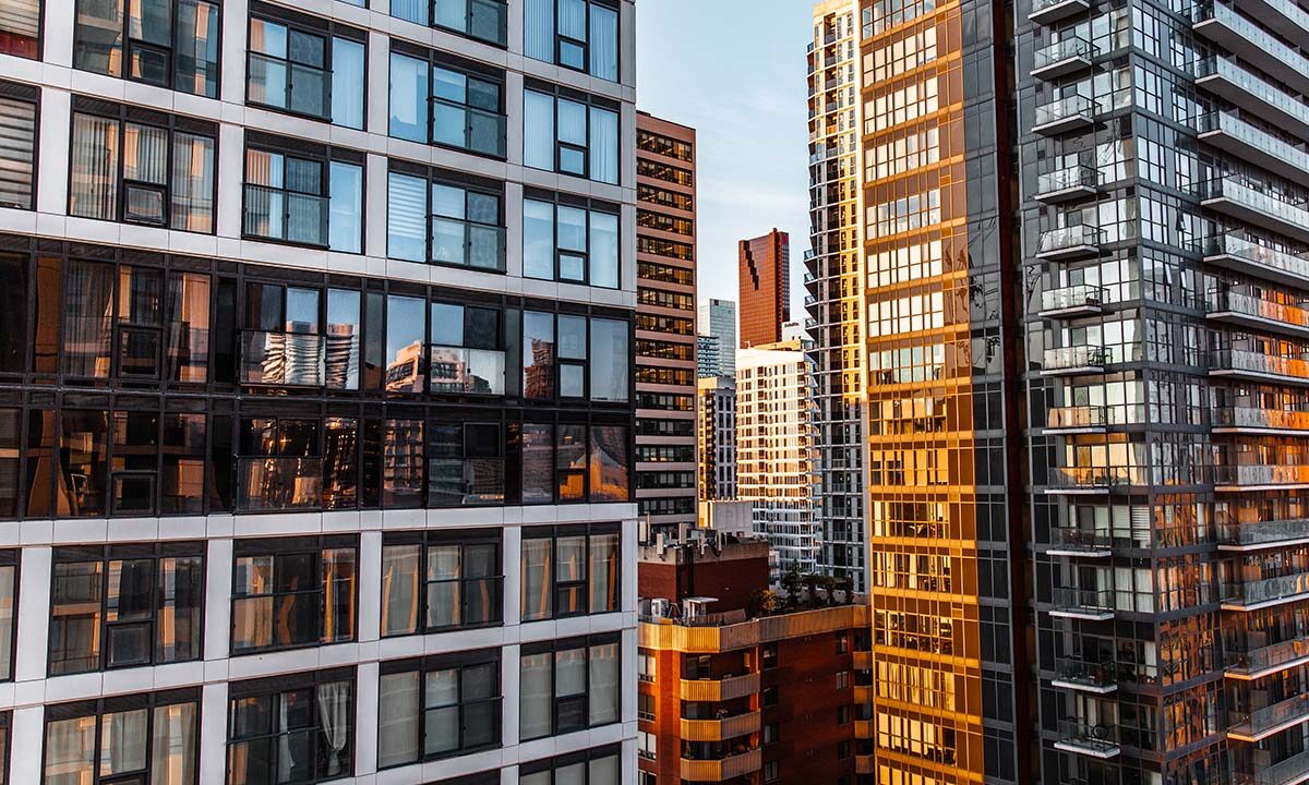 Передавать в соцаренду непроданные квартиры в новостройках предложили в Госдуме