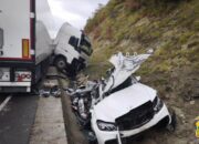 Два маленьких ребенка и двое взрослых погибли в ДТП с грузовиком под Джубгой