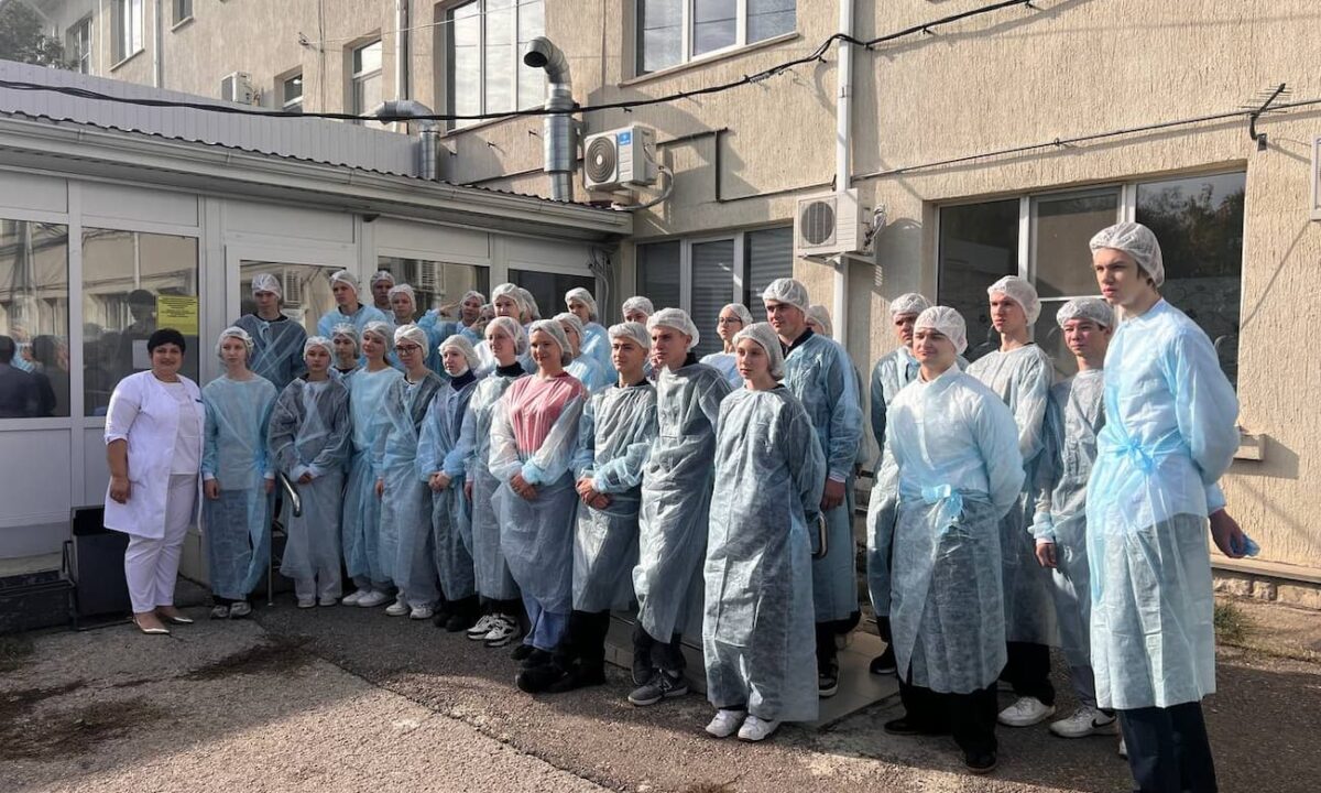 Для школьников провели профориентационную экскурсию в Тимашевскую ЦРБ