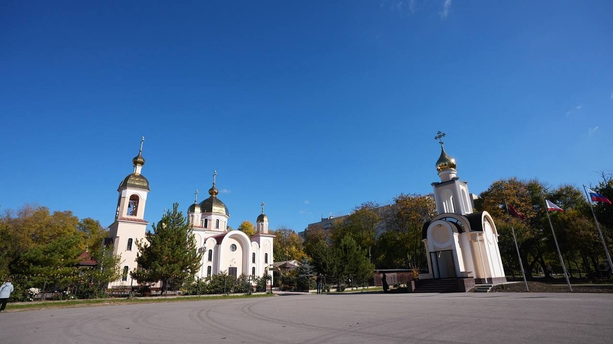 Открытую в честь участвовавших в Крымской весне казаков часовню освятили в Керчи