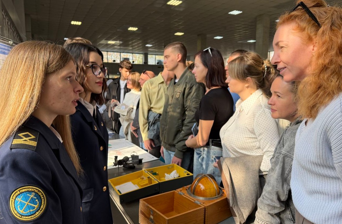 День открытых дверей в Ушаковке посетили около 800 абитуриентов и их родителей