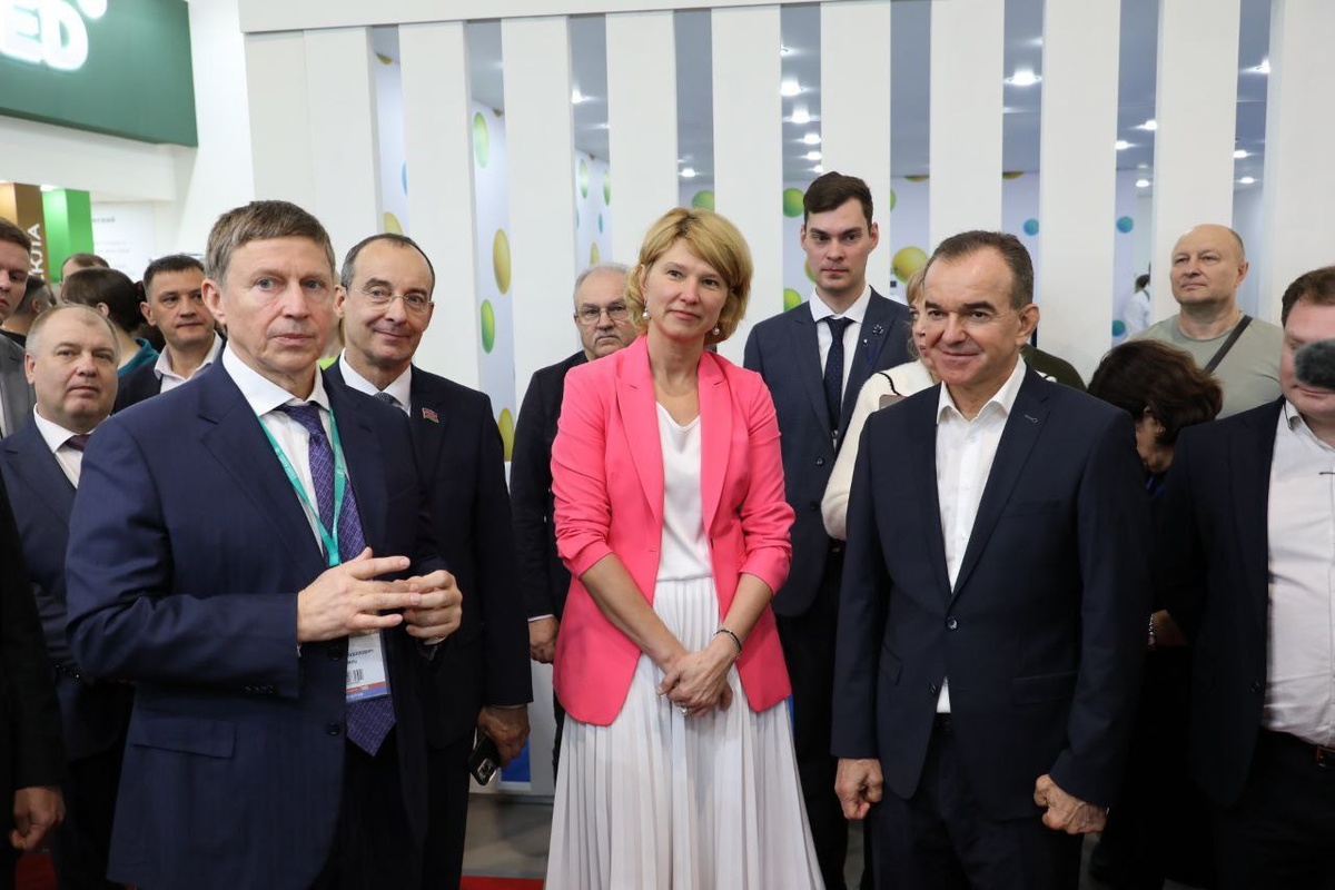 Кондратьев: наша задача — уйти от импорта в сельском хозяйстве