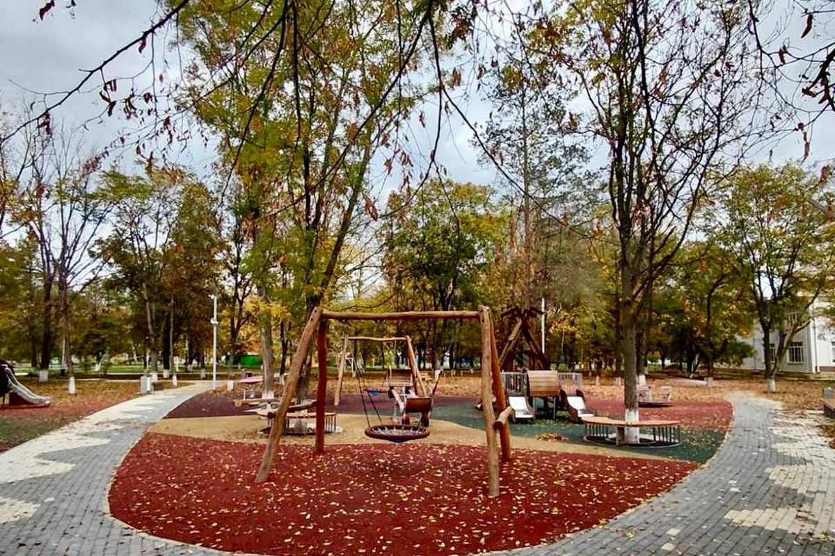Первый этап благоустройства парка завершили в Отрадненском районе