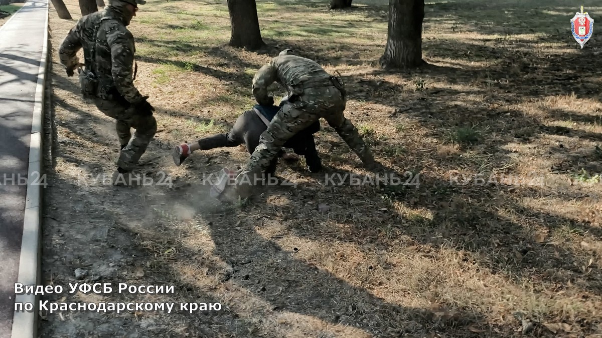 ФСБ задержала украинца, готовившего теракт на железной дороге в Краснодаре